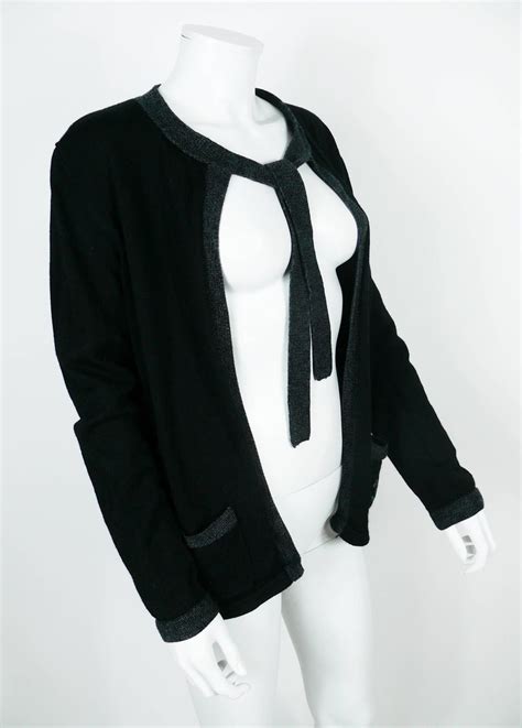 Final price Authentic Chanel uniform cardigan size 36 